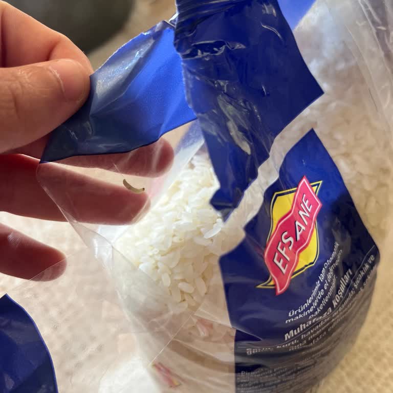 Aldığım Pirinçten Kurt Çıktı, İade Talebim Var