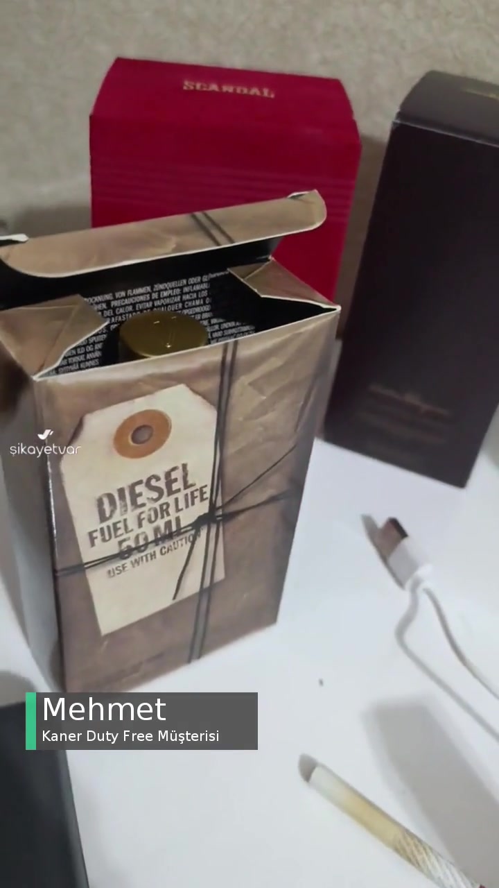 Kaner Duty Free Şüpheli Parfüm videonun kapak resmi