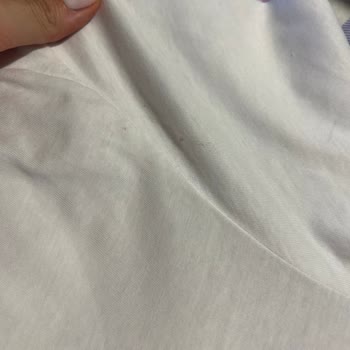 Yeni Alınan Mavi Tişörtün Boyası Aktı, Diğer Çamaşırlarım Zarar Gördü