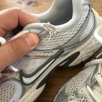 Kısa Sürede Yırtılan Ayakkabı İçin Değişim Talebi Ve Mağduriyet