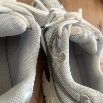 Kısa Sürede Yırtılan Ayakkabı İçin Değişim Talebi Ve Mağduriyet