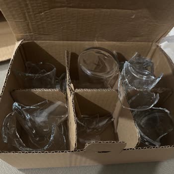 Sürekli Kırık Ve Defolu Ürünler, İlgisiz Mağaza, Çözüm Sunulmuyor