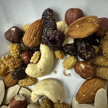 Aldığım Karışık Çerezde Kurtlanma Ve Eksik Ambalaj Bilgisi Mağduriyeti