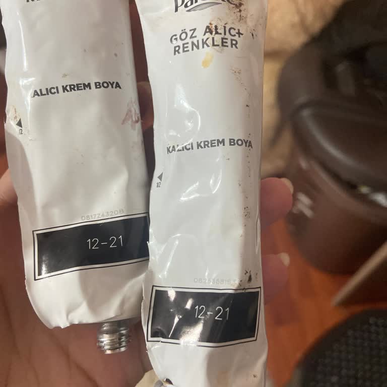 Saç Boyası Renk Değişimi Mağduriyeti: Mor Saçlar Ve Çözüm Talebi