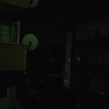 Kazım Karabekir Mahallesinde Günlerdir Süren Sokak Lambası Arızası Mahalleyi Karanlığa Gömdü