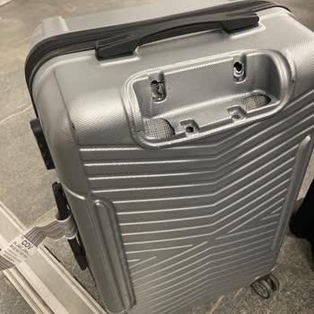 Uçuş Sonrası Valizimde Oluşan Hasar İçin Çözüm Alamadım