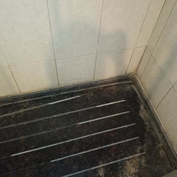 Lamos Otel’de Hijyen Ve Hizmet Eksikliği, Çocuklara Yemek Verilmedi