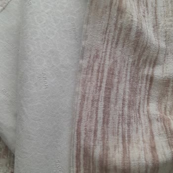 Gelibolu Özüm Halı Ve Koltuk Yıkama Kirli Halde Teslim Etti