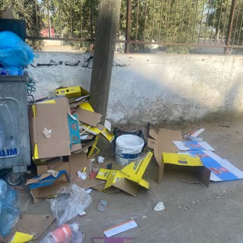 Şok Marketin Çöp Yönetimindeki Duyarsızlığı Çevre Kirliliğine Yol Açıyor
