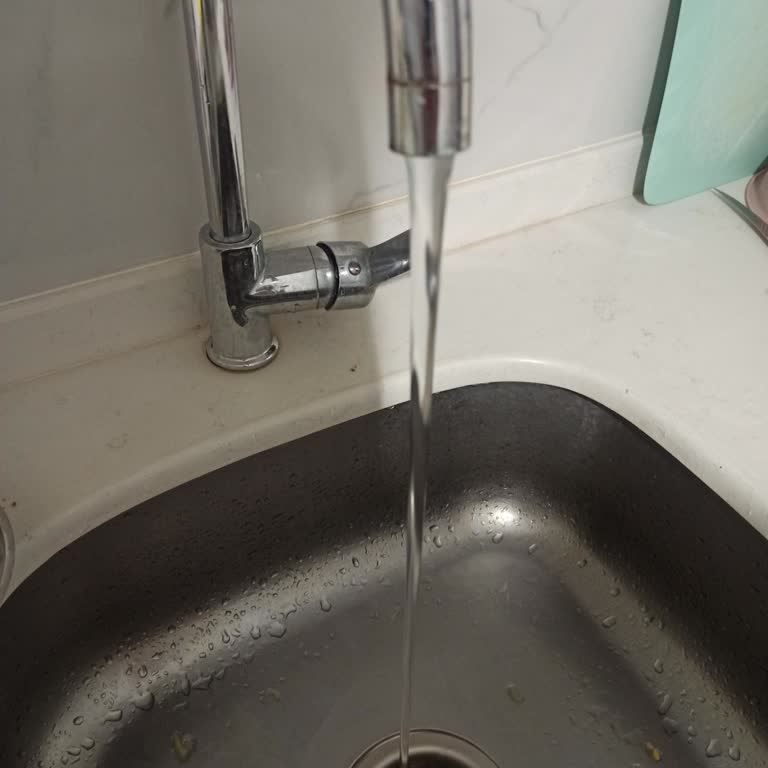 İstanbul Esenyurt'ta Sürekli Düşük Su Basıncı Nedeniyle Yaşam Kalitesinin Düşmesi