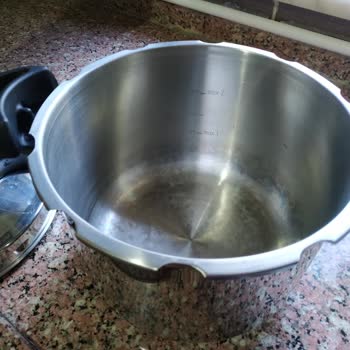 Tefal Düdüklü Tencerede Hızlı Eskiyen Taban Ve Yetersiz Pişirme Performansı