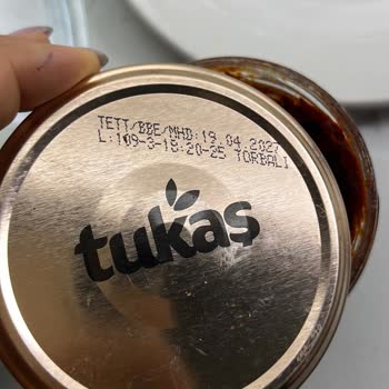 Satın Aldığım Kahvaltılık Sosun İçinden Paslı Metal Parçası Çıktı, Sağlığımız Tehlikeye Girdi Ve Yeterli Çözüm Sunulmadı