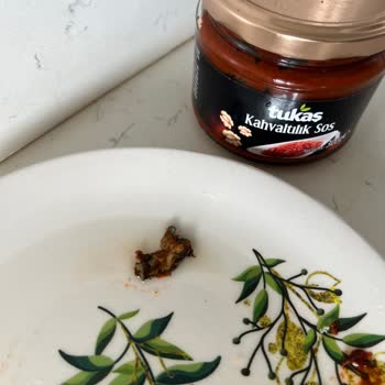 Satın Aldığım Kahvaltılık Sosun İçinden Paslı Metal Parçası Çıktı, Sağlığımız Tehlikeye Girdi Ve Yeterli Çözüm Sunulmadı