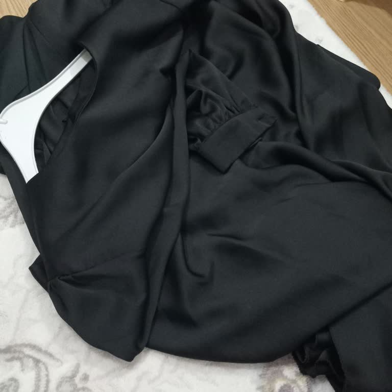 Yanlış Abiye Gönderildi Firmadan Hiçbir Şekilde Dönüş Alamıyorum