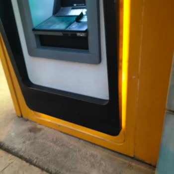 ATM Arızası Nedeniyle Yutulan 800 TL Acil İhtiyacım Var