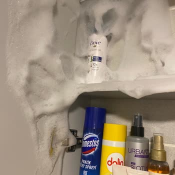 Dove Duş Köpüğünü Kendiliğinden Patladı