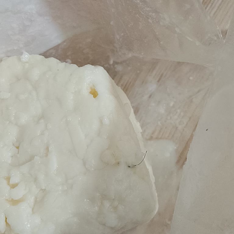 Peynirde Hijyen Sorunu Ve Eksik Bilgilendirme Nedeniyle İade Talebi