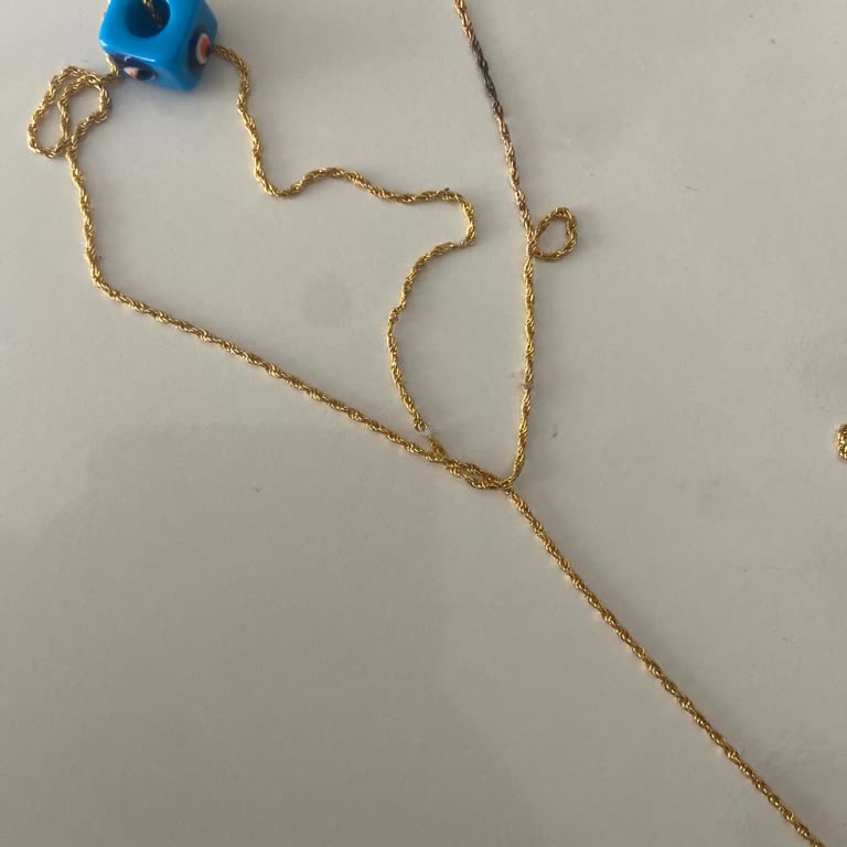 Aldığım Kolye Bir Anda Karardı, Orijinalliğinden Şüpheliyim