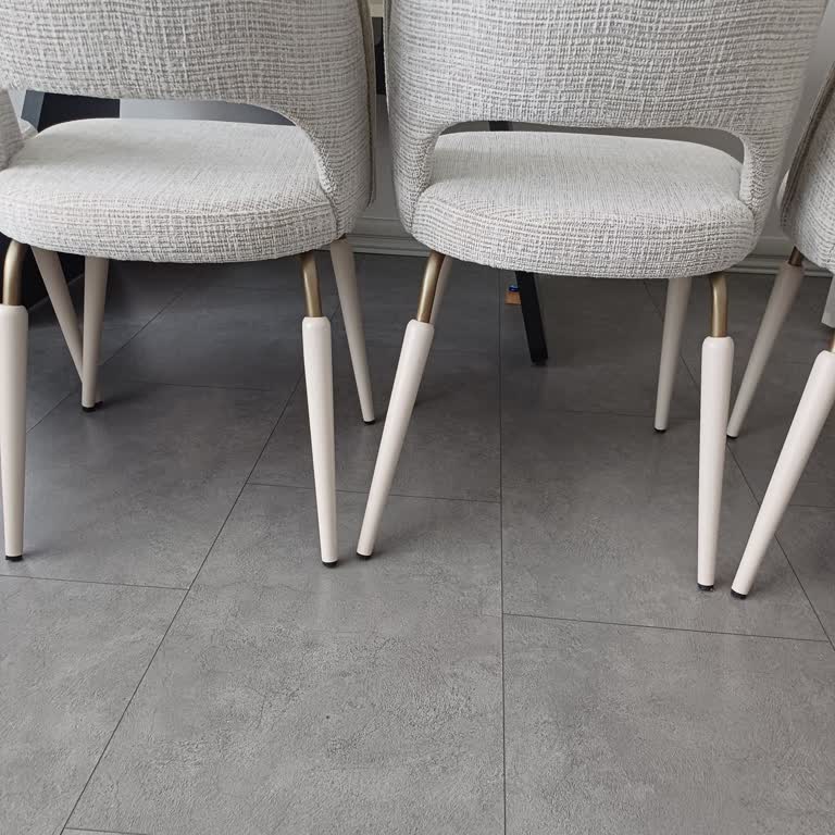 Aldığım Sandalyeler Sürekli Bozuluyor, Mağazadan Çözüm Bekliyorum