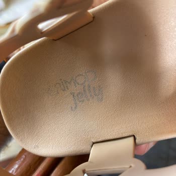 İki Ayda Kırılan Sandalet İçin İade Talebimiz Reddedildi