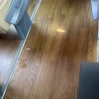 Metro Turizmde Kirli Koltuklar Ve İlgisiz Personel Mağduriyeti