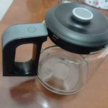 Yeni Alınan Çay Makinesinin Cam Demliği Kısa Sürede Kırıldı, Mağduriyet Yaşadım