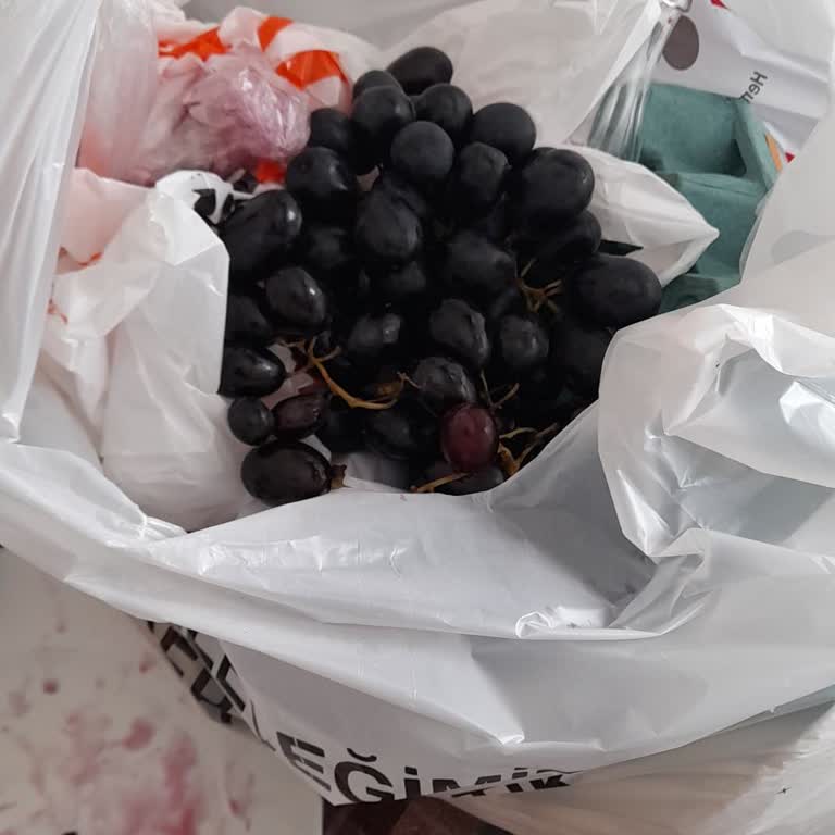 Dolphin Migros Hemen Şubesinde Sürekli Stok Sorunu Ve Kalitesiz Ürünler