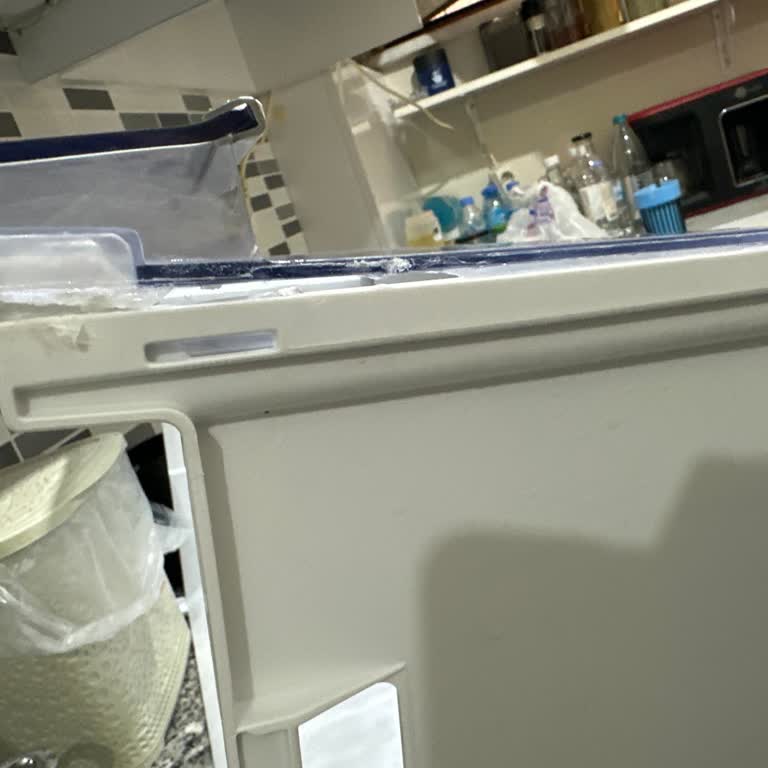 Beko Buzdolabı Çekmecesi Kısa Sürede Kırıldı, Ücretsiz Değişim Talebi