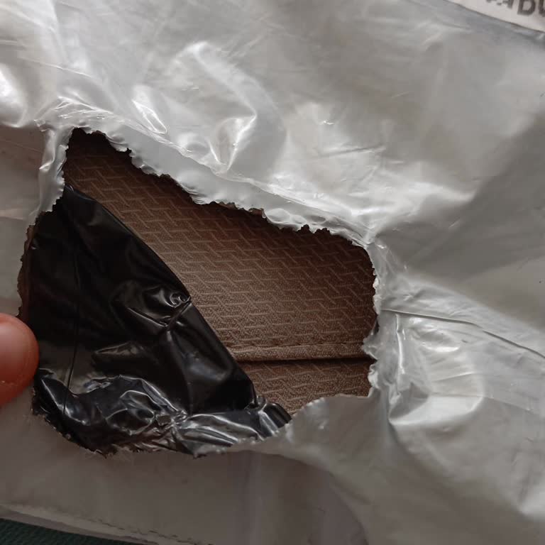 Kargom Yırtık Ve Özensiz Teslim Edildi, Ürünüm Zarar Gördü