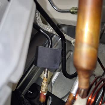 Sıfır Alınan Bosch Buzdolabında Fabrikasyon Hatalar Ve Eksik Parça Şoku