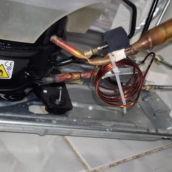 Sıfır Alınan Bosch Buzdolabında Fabrikasyon Hatalar Ve Eksik Parça Şoku