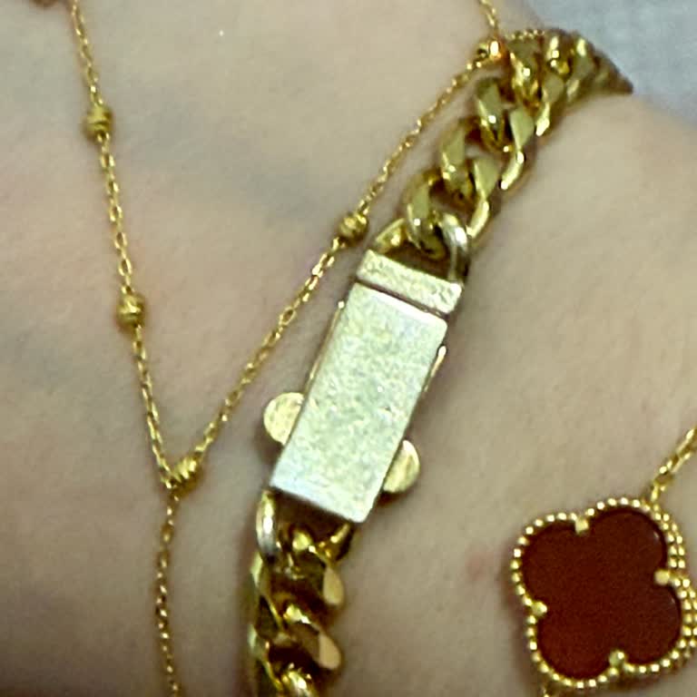 Aldığım Bileklik Kararmış Ve Deforme Çıktı, İade Talebime Dönüş Yapılmıyor