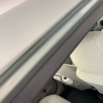 Araba Ekspertiz Sonrası Kapıda Çizik Ve Bagaj Kapağı Sorunu