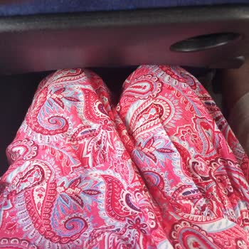 Jolly Tur'da Dar Ve Bozuk Koltuklar, İlgisiz Görevliyle Konforsuz Yolculuk