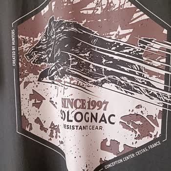 Kültürel Hassasiyete Duyarsız Domuz Figürlü T-Shirt Şikayeti