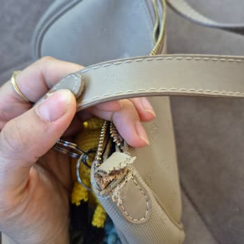 Kısa Sürede Hasar Gören Çantam İçin Çözüm Bulunmuyor, Para İadesi Talep Ediyorum