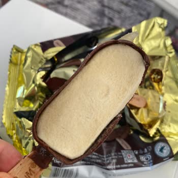 A101'den Aldığım Magnum Dondurma Bozuk Çıktı, Mağduriyetimin Giderilmesini İstiyorum