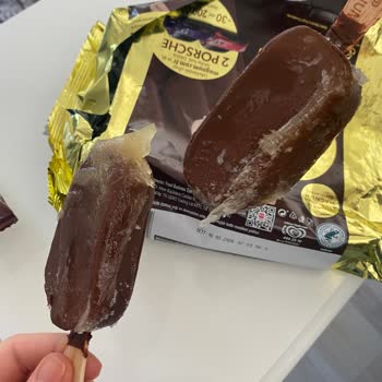 A101'den Aldığım Magnum Dondurma Bozuk Çıktı, Mağduriyetimin Giderilmesini İstiyorum