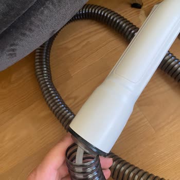 Kiwi Halı Yıkama Makinesinin Hortumu Yırtıldı