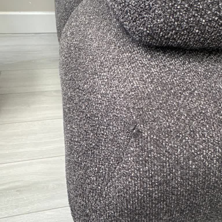 Garanti Kapsamındaki Koltuk Takımında Tekrarlayan Sorunlar Ve Ek Ücret Talebi