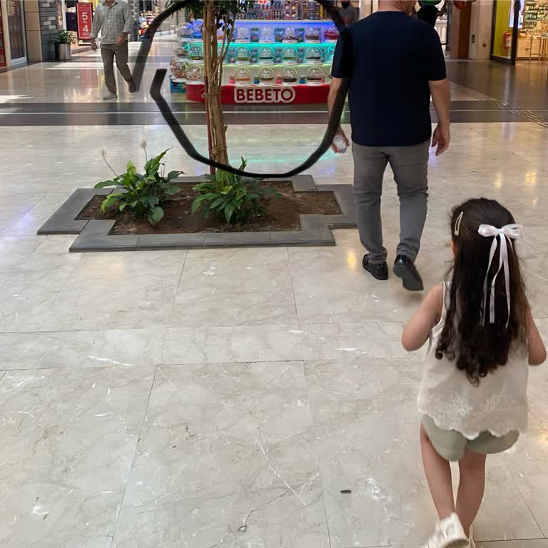 Forum Diyarbakır'daki Jelibon Ve Oyuncak Standı Nedeniyle Yaşanan Mağduriyet