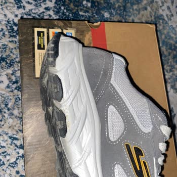 Üç Haftada Yıpranan Ayakkabıya Red Cevabı Ve Mağduriyet