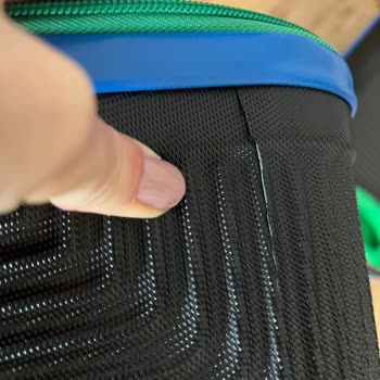 Satın Aldığım Valiz İlk Kullanımda Çatladı, Firma İlgisiz Kaldı