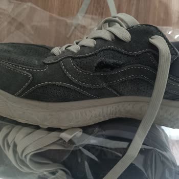 Kısa Sürede Yırtılan Ve Renk Solan Ayakkabı İçin İade Talebim Reddedildi