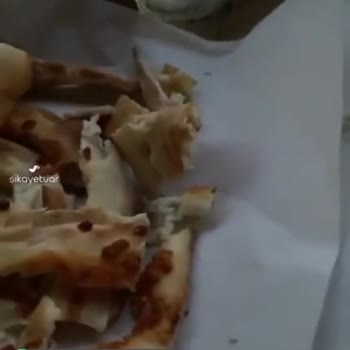 Domino's Pizza Taş Gibi İçi Bomboş