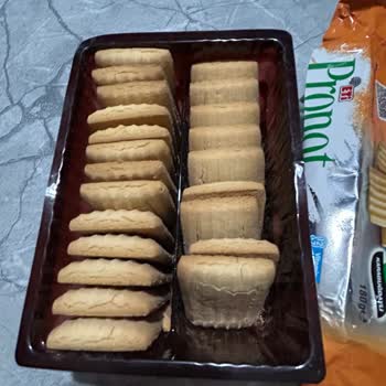 Aldığım Bisküvilerde Yoğun Kimyasal Koku Nedeniyle Tüketemedim