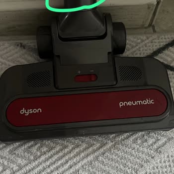 Dyson Big Ball Süpürge Aparatında Takılma Sorunu Ve Kullanım Mağduriyeti