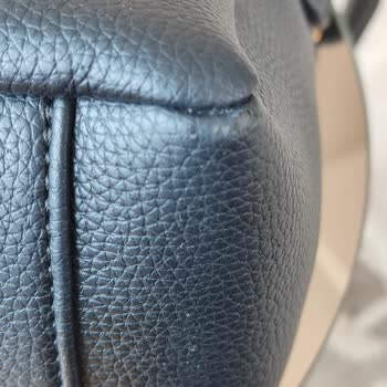 Satın Aldığım Çantada Deri Dökülmesi Ve İlgisiz Müşteri Hizmetleri Mağduriyeti