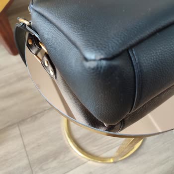 Satın Aldığım Çantada Deri Dökülmesi Ve İlgisiz Müşteri Hizmetleri Mağduriyeti