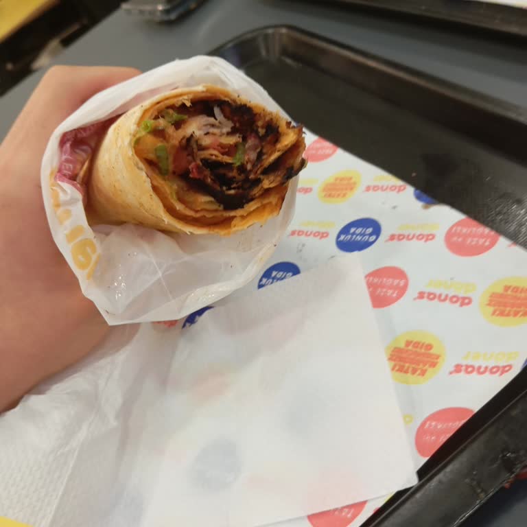 Yanık Döner Ve Yetersiz Müşteri İlgisi Nedeniyle Hayal Kırıklığı